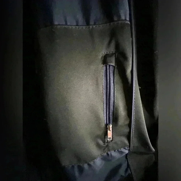 Men’s Black Puffer Coat  in Brand New Condition from Zara Size M - Picture 12 of 16